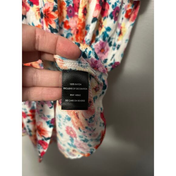 Torrid Plus Feminine Floral Short Sleeve Crochet Yoke Lace Gauze Top 1X 14/16 - Picture 6 of 11